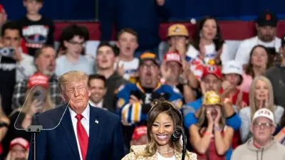 ‘Queen of Rap’ Nicki Minaj at Trump Rally Calls on Michiganders to Vote for GOP’s Mike Rogers, John James