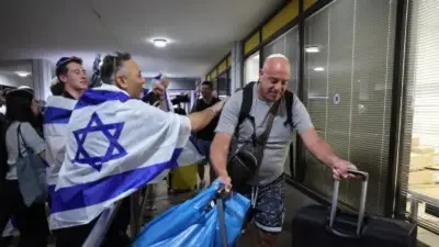 Reports: Alleged FlyDubai hijacker sought Israel airport crash