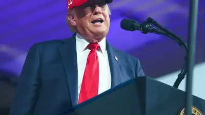 Donald Trump Interrupted By Heckler Mid-Speech: 'She's Going Home To Mama'