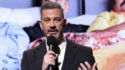Jimmy Kimmel Calls Sarah Palin Transgender in Rant Bashing Trump's Stump Speech
