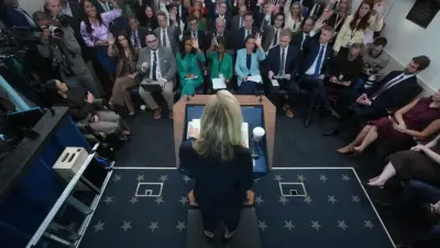 Zacharia’s first spin at White House podium draws rocky reviews