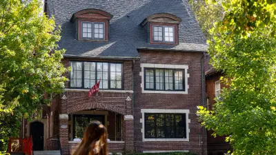 VIDEO: Police Investigate Woman's Reported Sexual Assault at University of Chicago Frat House