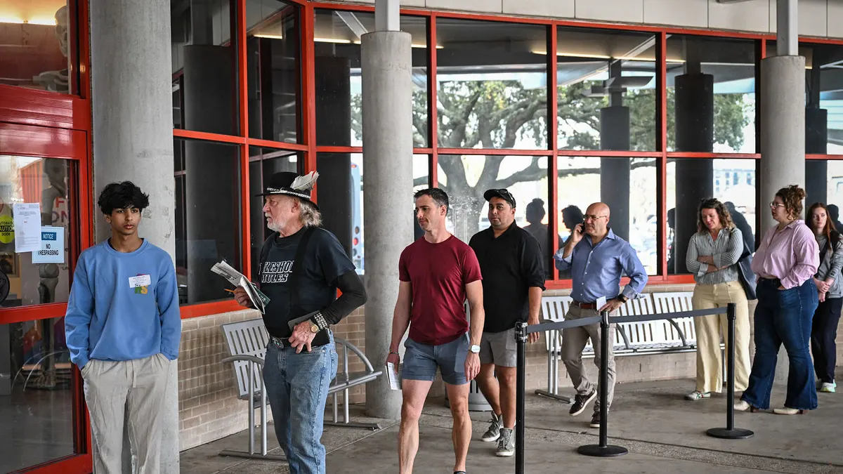 Error leads to backlog of tens of thousands of voter registration applications in Texas