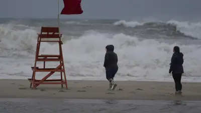 Nor'easter Triggers Flooding, Power Outages and Flight Delays