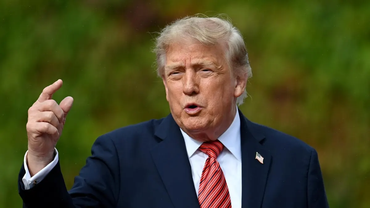 Selling early access to Trump Truth Social posts is illegal, ex-prosecutors say